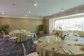 Delfines Hotel & Convention Center