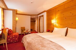 Hotel Holiday