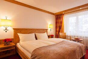 Hotel Holiday