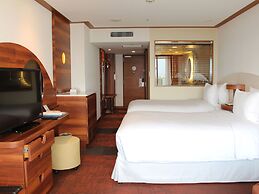 Sheraton Okinawa Sunmarina Resort