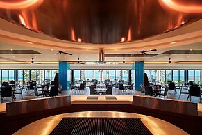 Sheraton Okinawa Sunmarina Resort
