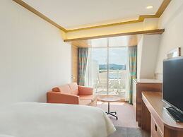 Sheraton Okinawa Sunmarina Resort