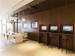 Sheraton Okinawa Sunmarina Resort