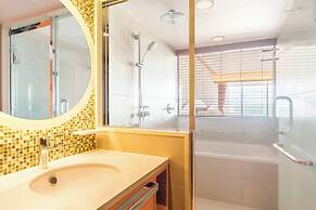 Sheraton Okinawa Sunmarina Resort