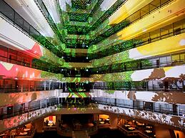 Sheraton Okinawa Sunmarina Resort