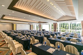 Sheraton Okinawa Sunmarina Resort