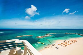 Sheraton Okinawa Sunmarina Resort