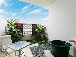 Sheraton Okinawa Sunmarina Resort