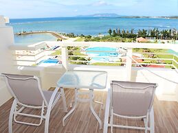 Sheraton Okinawa Sunmarina Resort