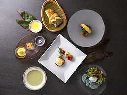 Sheraton Okinawa Sunmarina Resort