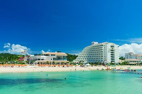 Sheraton Okinawa Sunmarina Resort