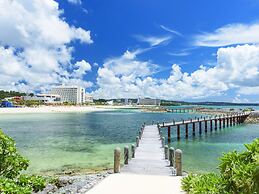 Sheraton Okinawa Sunmarina Resort