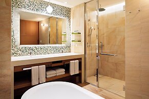 Sheraton Okinawa Sunmarina Resort