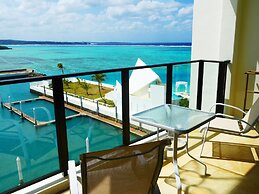 Sheraton Okinawa Sunmarina Resort