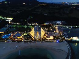 Sheraton Okinawa Sunmarina Resort