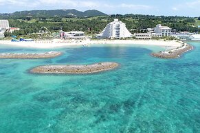 Sheraton Okinawa Sunmarina Resort