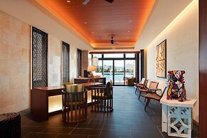 Sheraton Okinawa Sunmarina Resort