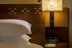 Sheraton Okinawa Sunmarina Resort