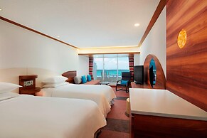 Sheraton Okinawa Sunmarina Resort