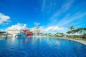 Sheraton Okinawa Sunmarina Resort