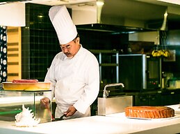 Sheraton Okinawa Sunmarina Resort