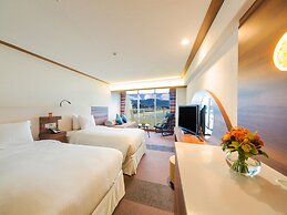 Sheraton Okinawa Sunmarina Resort