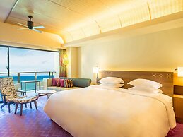 Sheraton Okinawa Sunmarina Resort