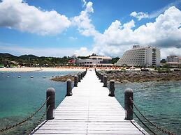 Sheraton Okinawa Sunmarina Resort