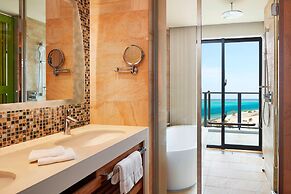 Sheraton Okinawa Sunmarina Resort