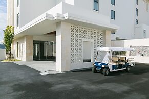 Sheraton Okinawa Sunmarina Resort