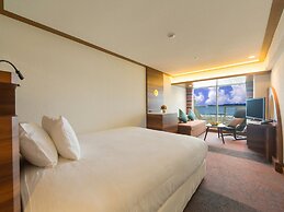 Sheraton Okinawa Sunmarina Resort