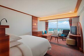 Sheraton Okinawa Sunmarina Resort