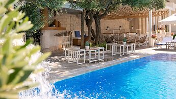 Cleopatra Hotel