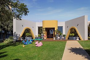 Mediterranean Beach Hotel