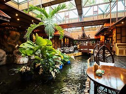 Mövenpick Grand Al Bustan Dubai