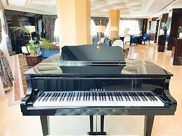 Mövenpick Grand Al Bustan Dubai