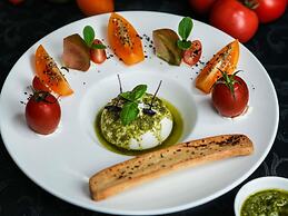 Mövenpick Grand Al Bustan Dubai
