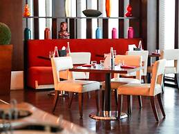 Mövenpick Grand Al Bustan Dubai