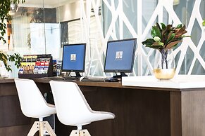 Armon Suites Hotel