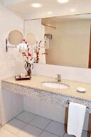 Armon Suites Hotel