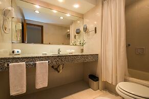 Armon Suites Hotel