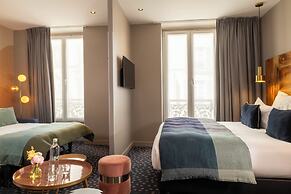 Maxim Folies