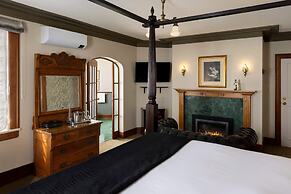 Abigail's Hotel