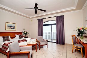 Paradise Bay Resort