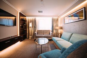 Crowne Plaza Belfast by IHG