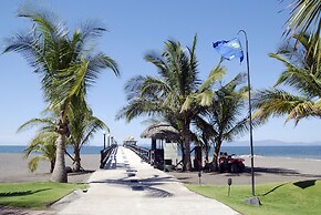 Fiesta Resort Central Pacific - All Inclusive
