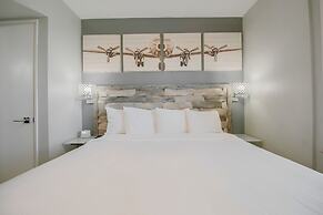 Lions Gate Hotel