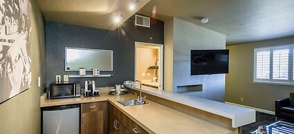 Lions Gate Hotel