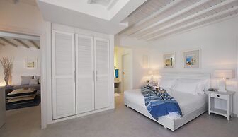 Petinos Beach Hotel
