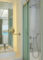 Petinos Beach Hotel